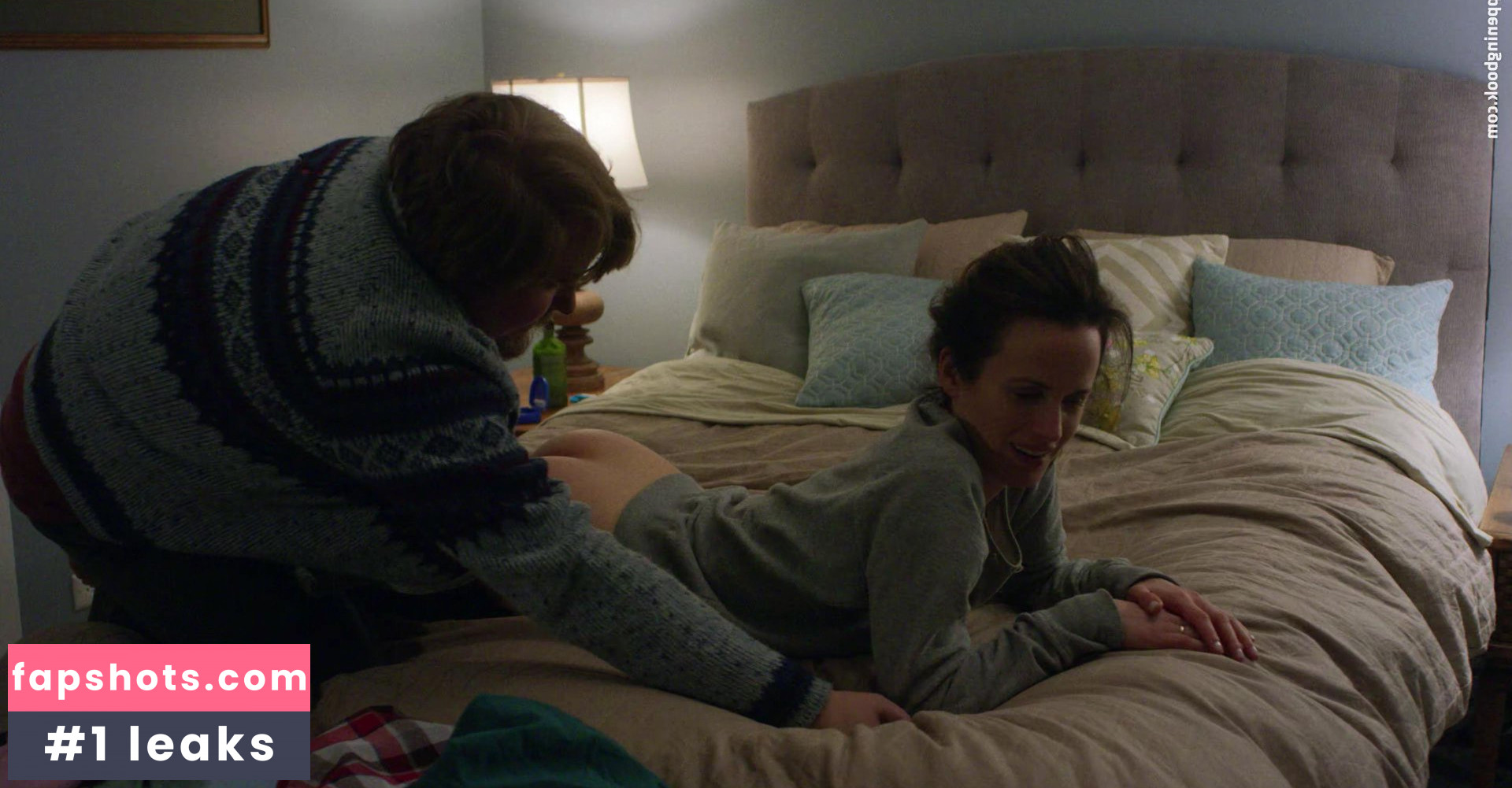 Elizabeth Reaser gallery photo #72