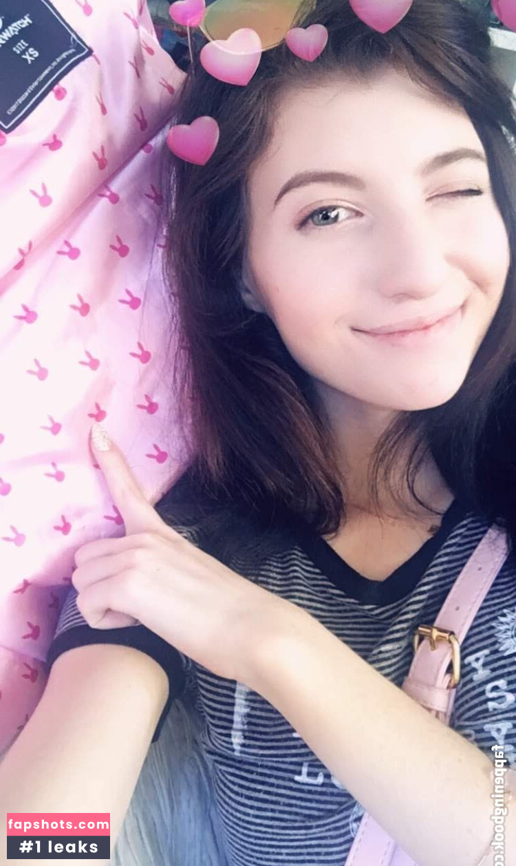 Elizabeth Reed gallery photo #139