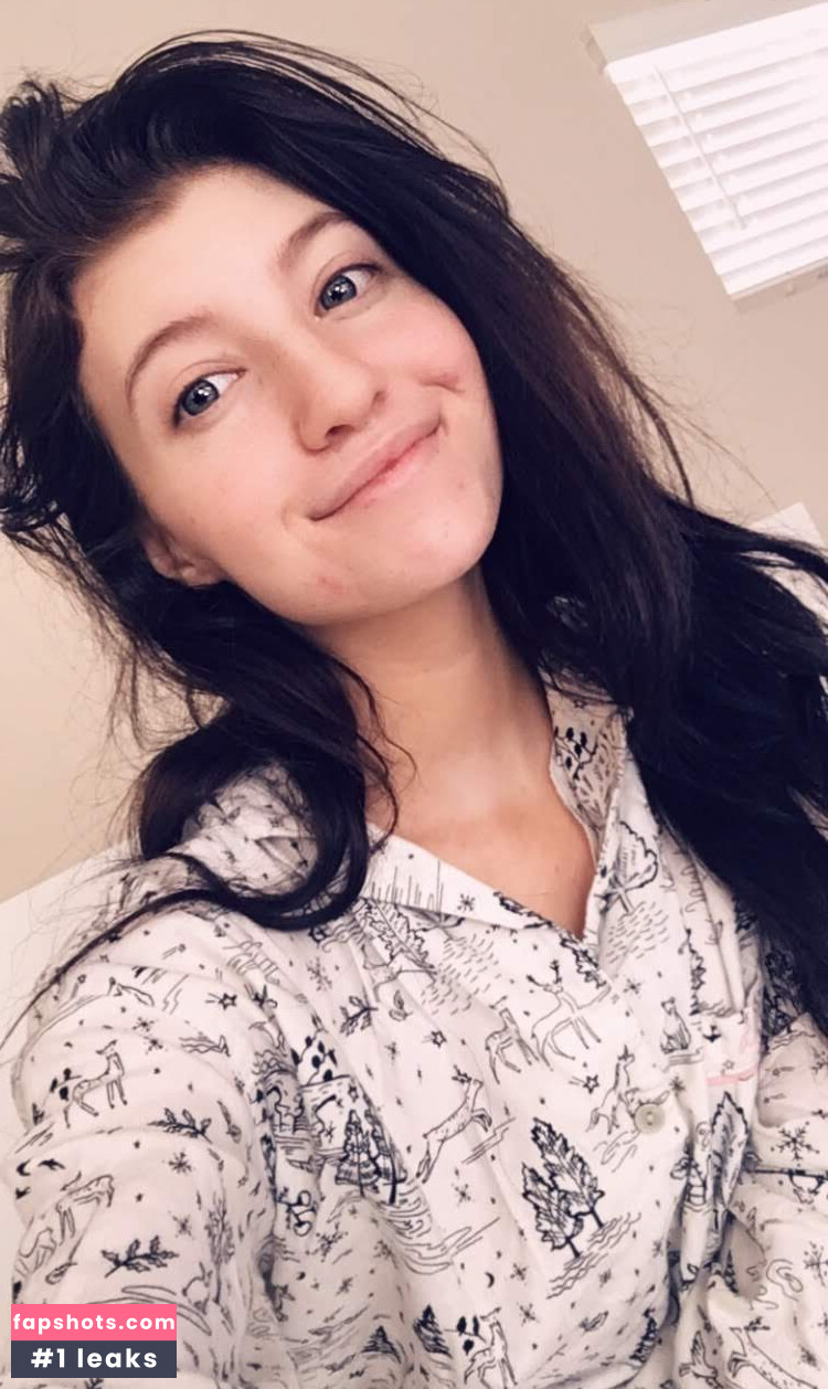 Elizabeth Reed gallery photo #144