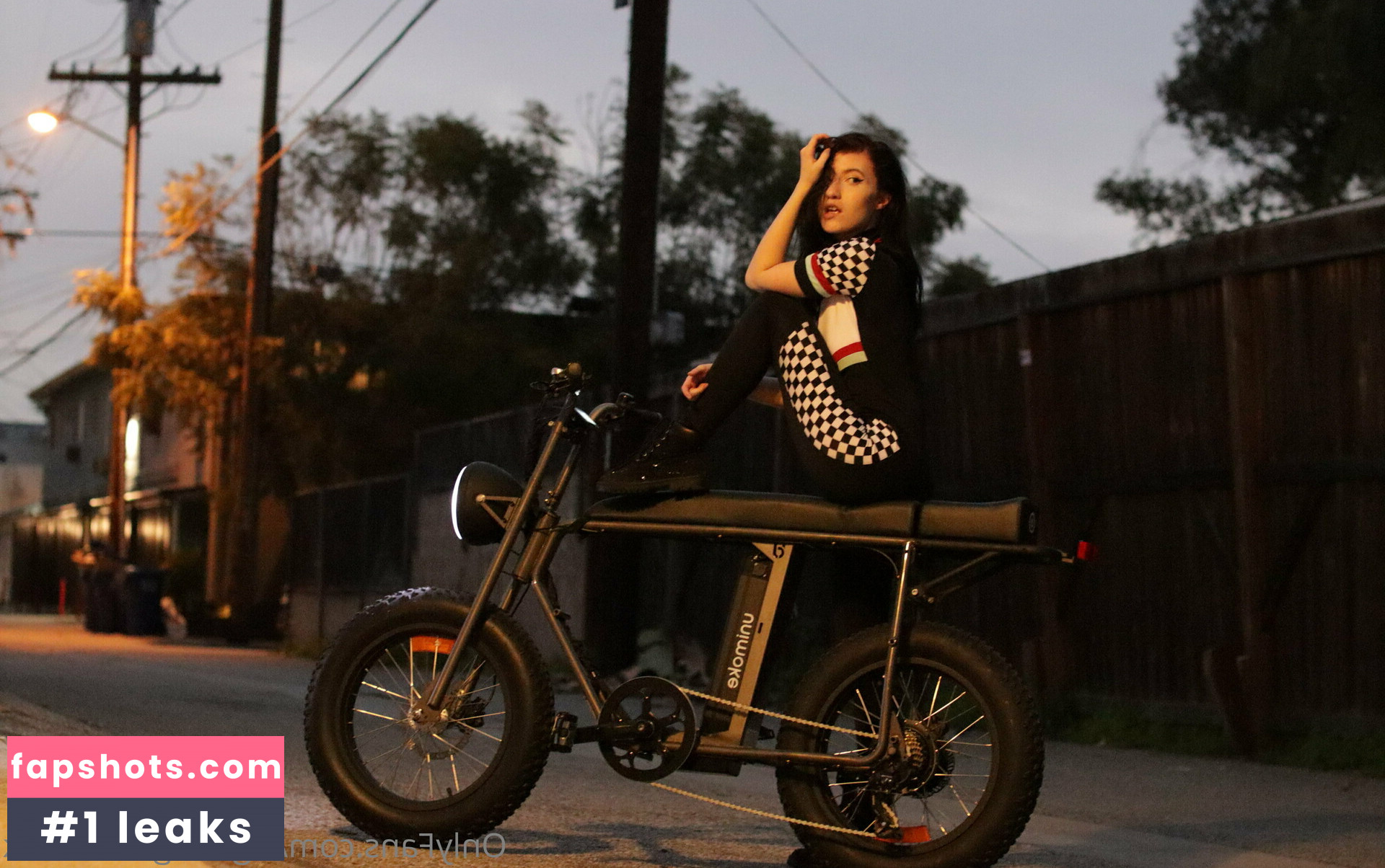 Elizabeth Reed gallery photo #70