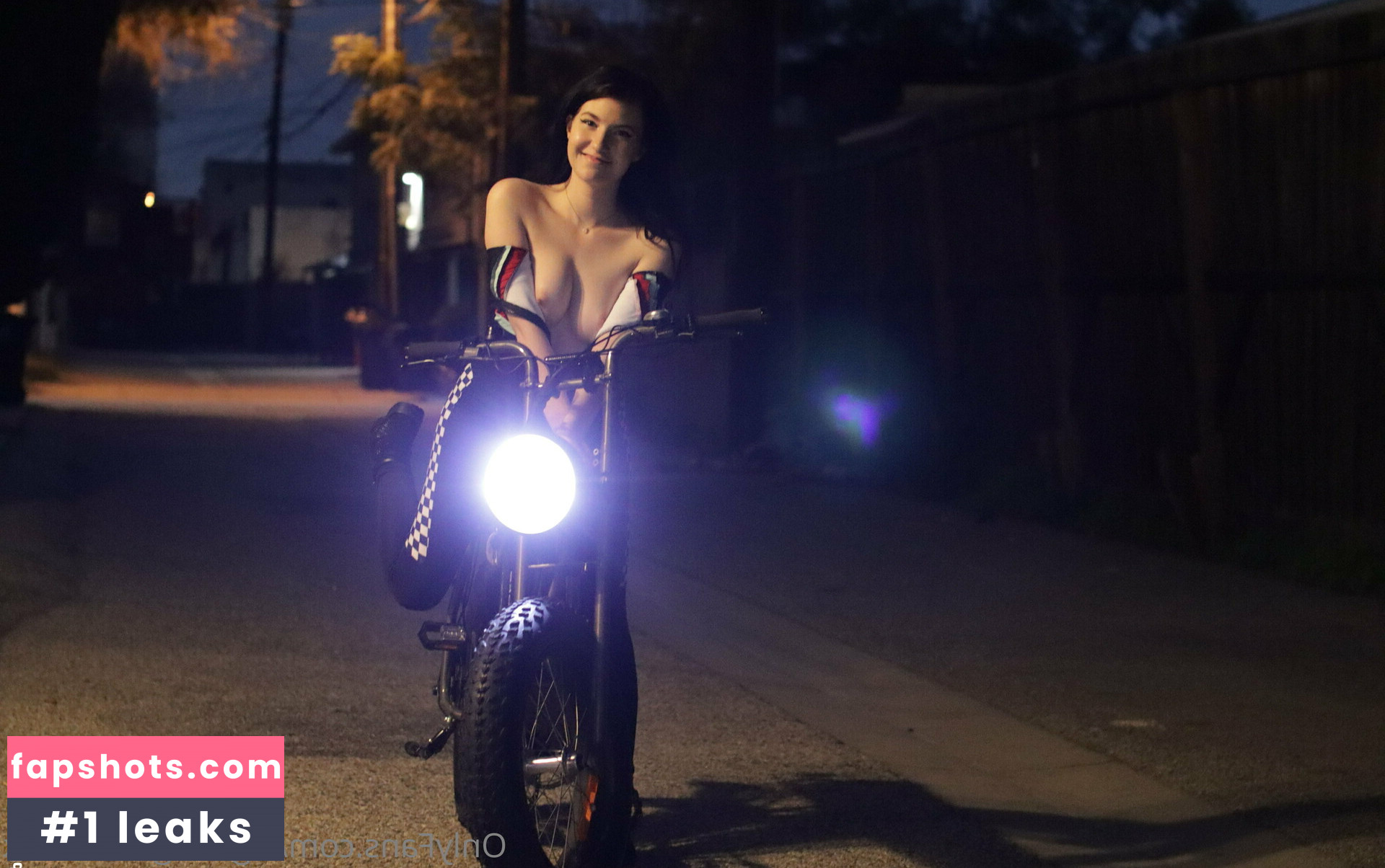 Elizabeth Reed gallery photo #81