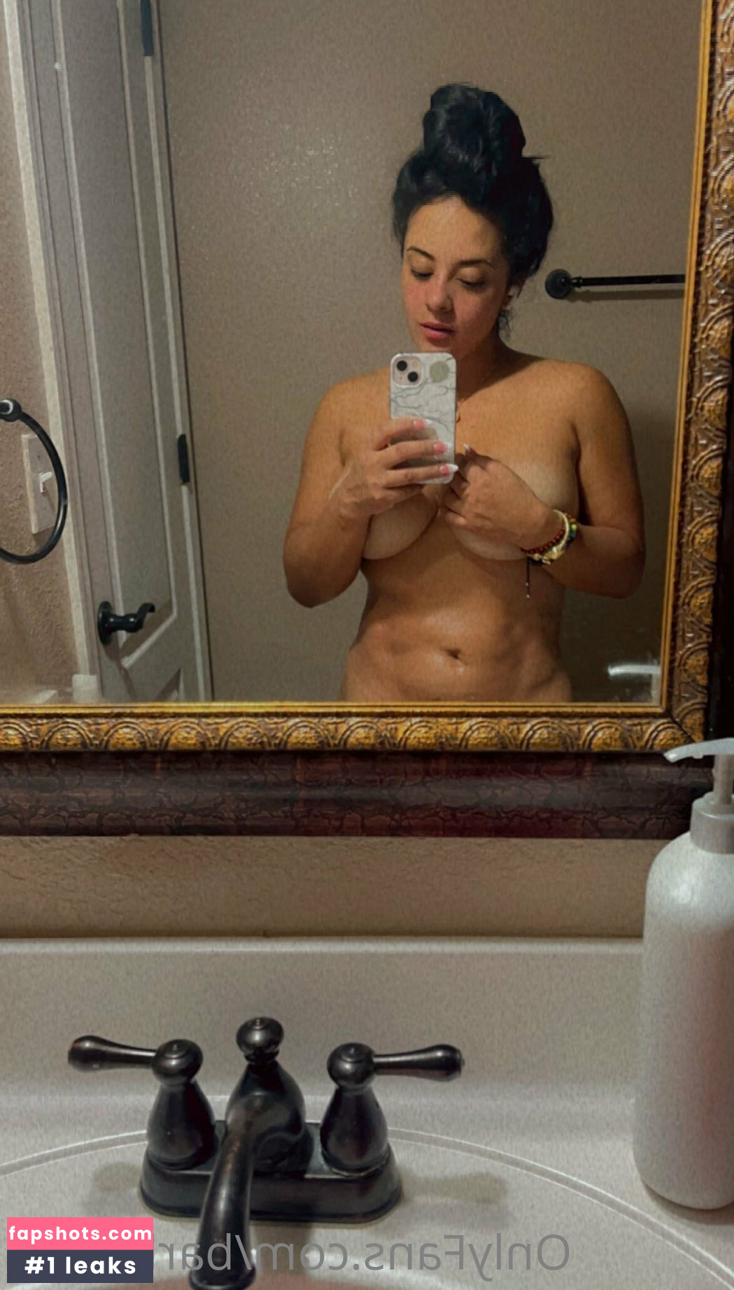 Elizabeth Retana Nude Leaks OnlyFans Photos #17 - LeakJerk