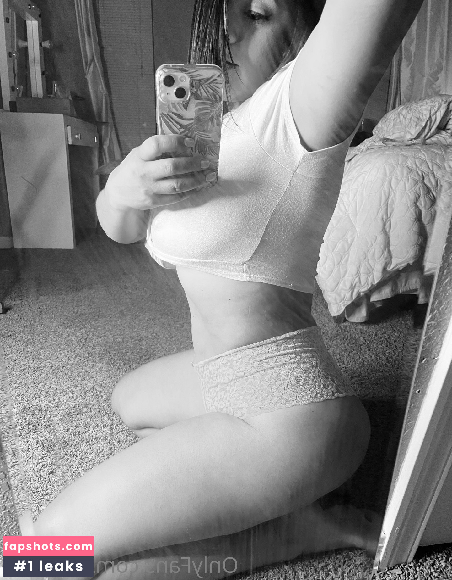 Elizabeth Retana Nude Leaks OnlyFans Photos #34 - LeakJerk