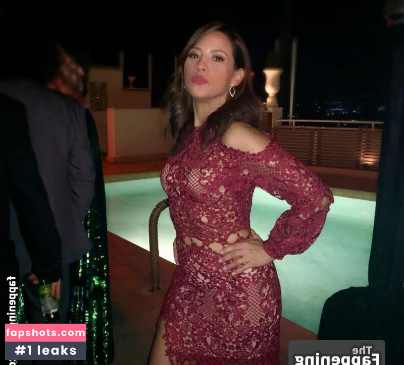 Elizabeth Rodriguez gallery photo #15