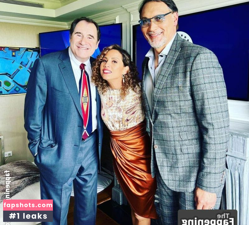 Elizabeth Rodriguez gallery photo #21