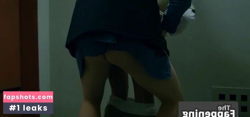 Elizabeth Rodriguez gallery photo #31