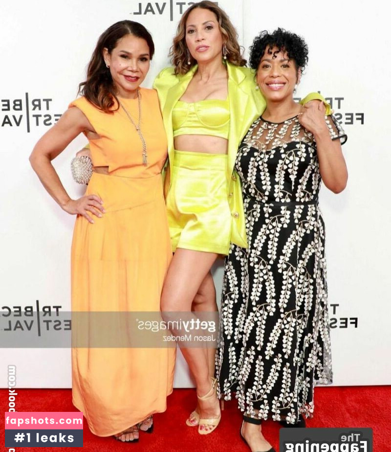 Elizabeth Rodriguez gallery photo #43