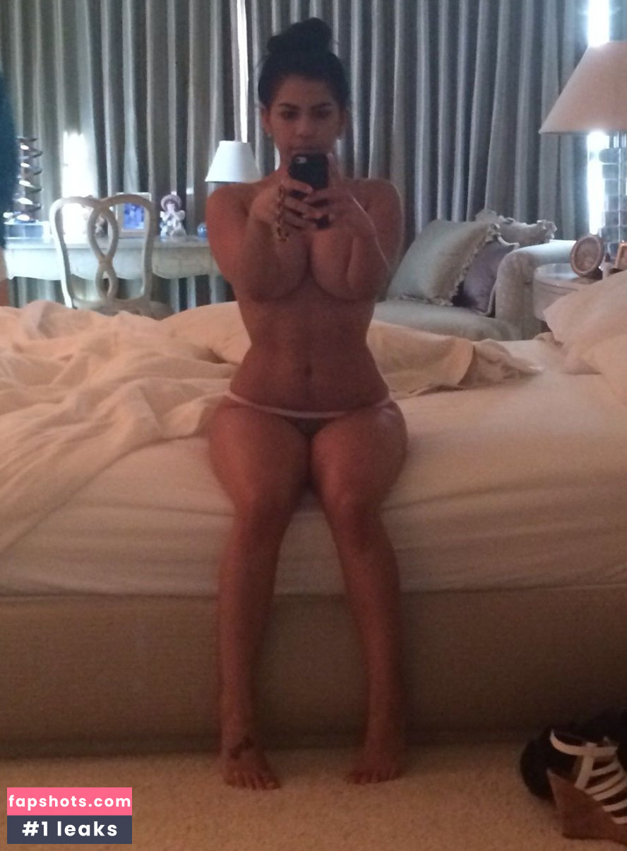 Elizabeth Ruiz gallery photo #53