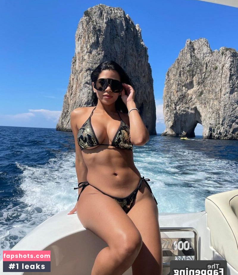 Elizabeth Ruiz gallery photo #8