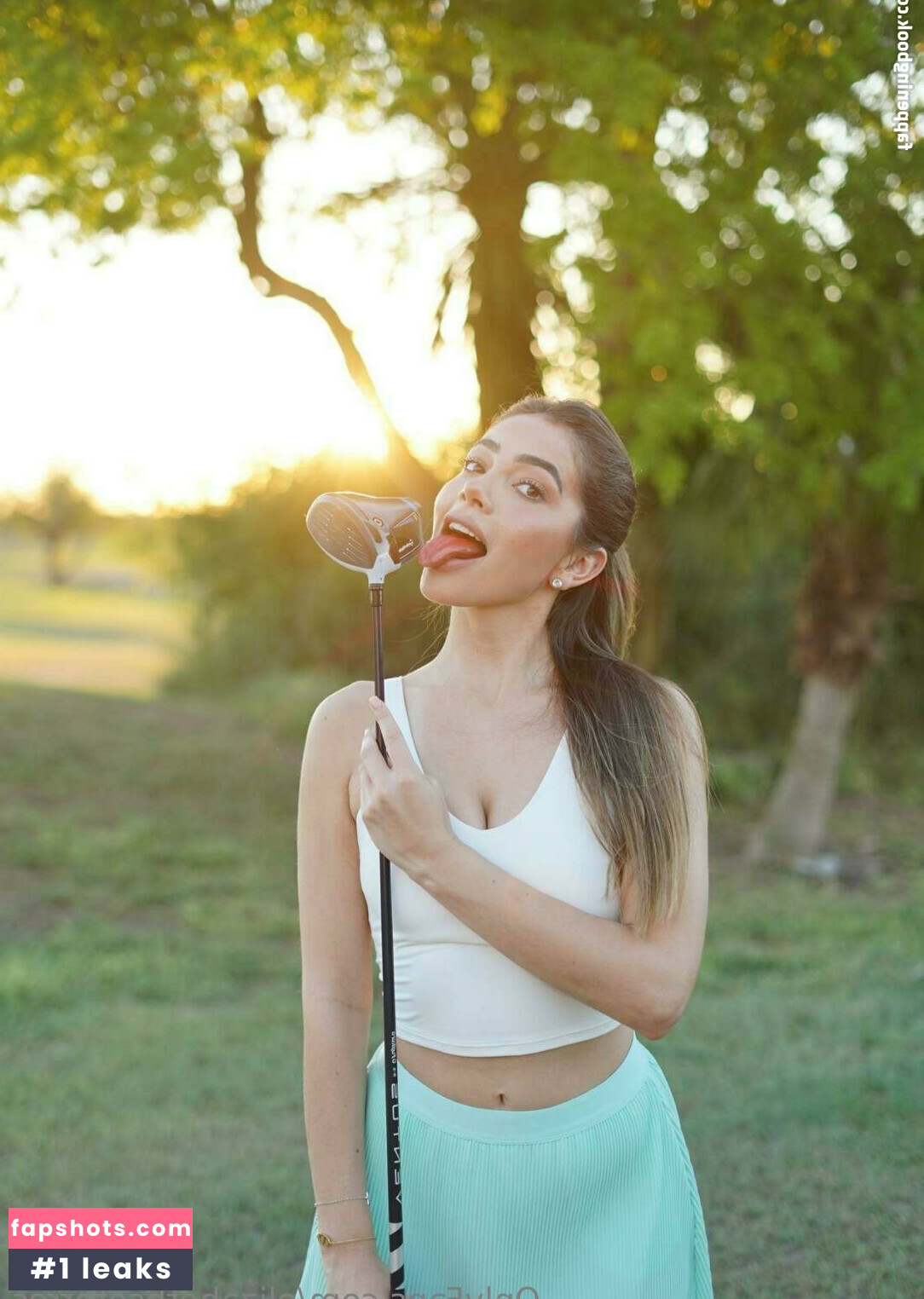 Elizabeth Torres gallery photo #14