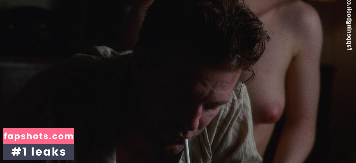 Elizabeth Whitcraft gallery photo #12