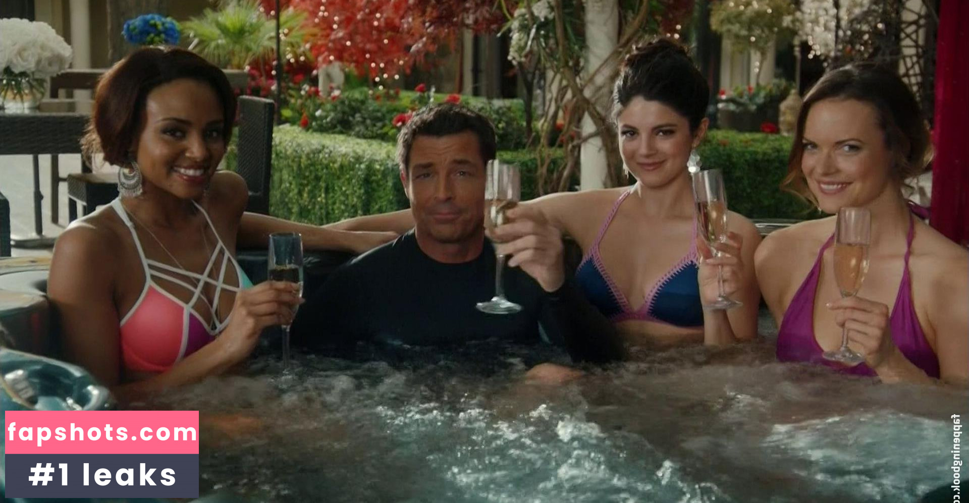 Elizabeth Whitmere Nude Leaks OnlyFans Photos #4 - LeakJerk