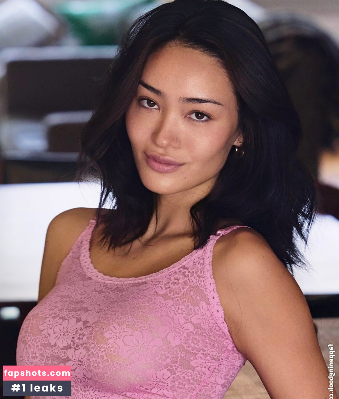 Elizabeth Wood gallery photo #12