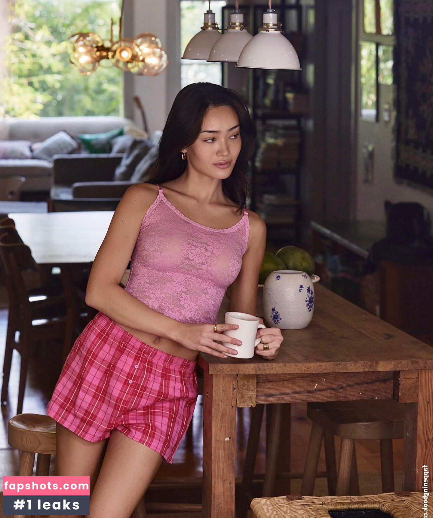 Elizabeth Wood gallery photo #18