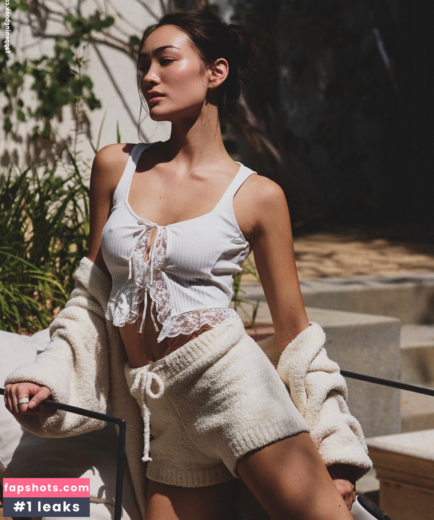 Elizabeth Wood gallery photo #23