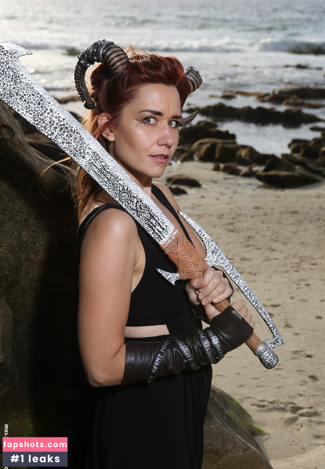 Elizabeth Zharoff gallery photo #18