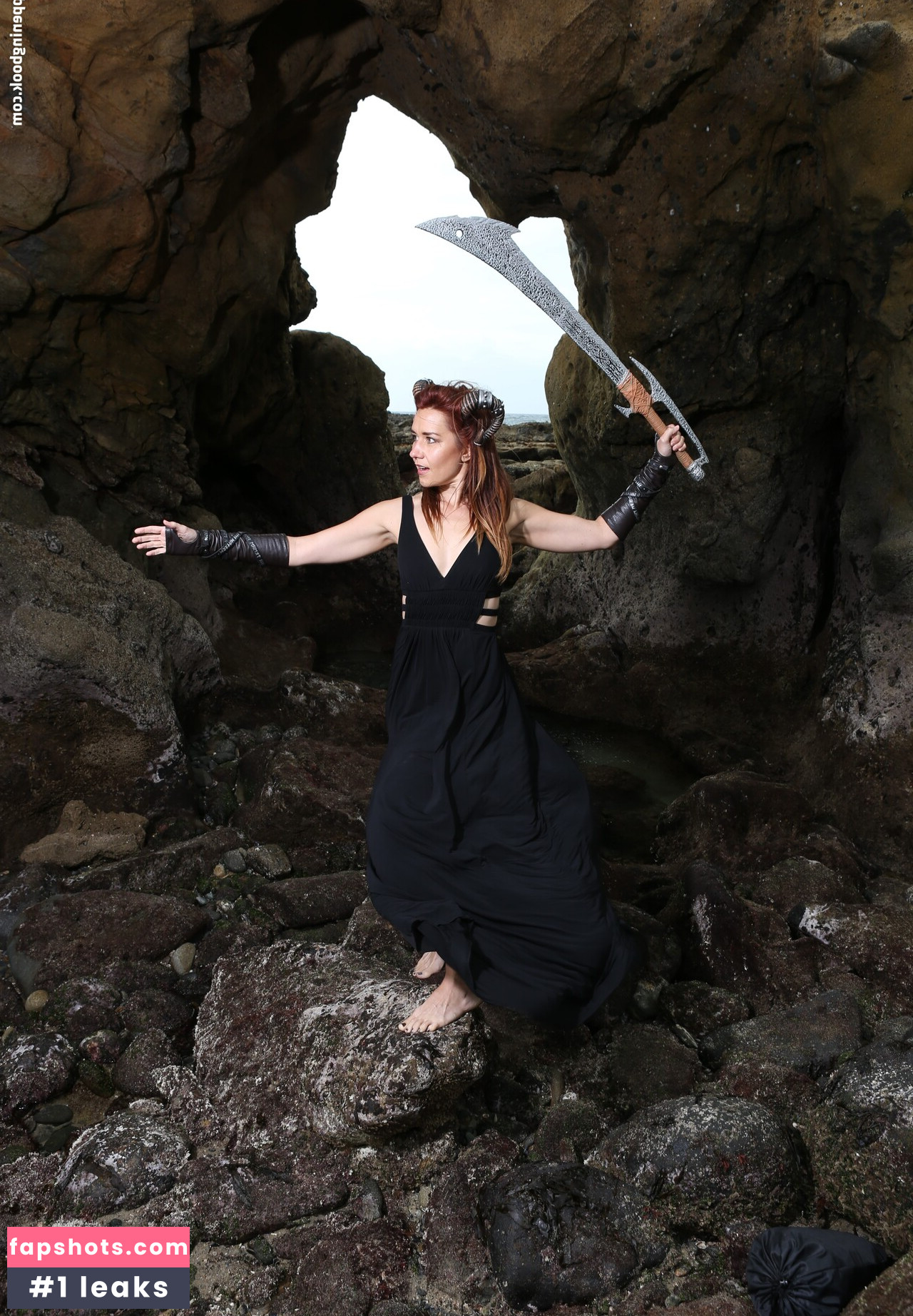 Elizabeth Zharoff gallery photo #22