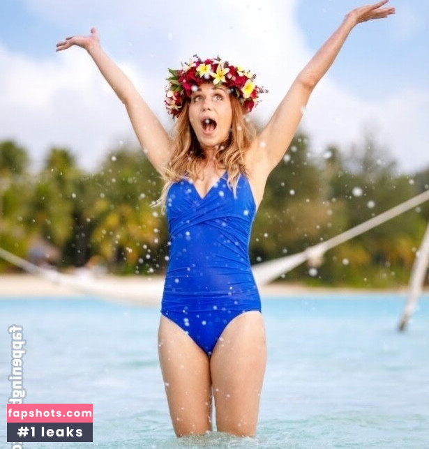 Elizabeth Zharoff gallery photo #7