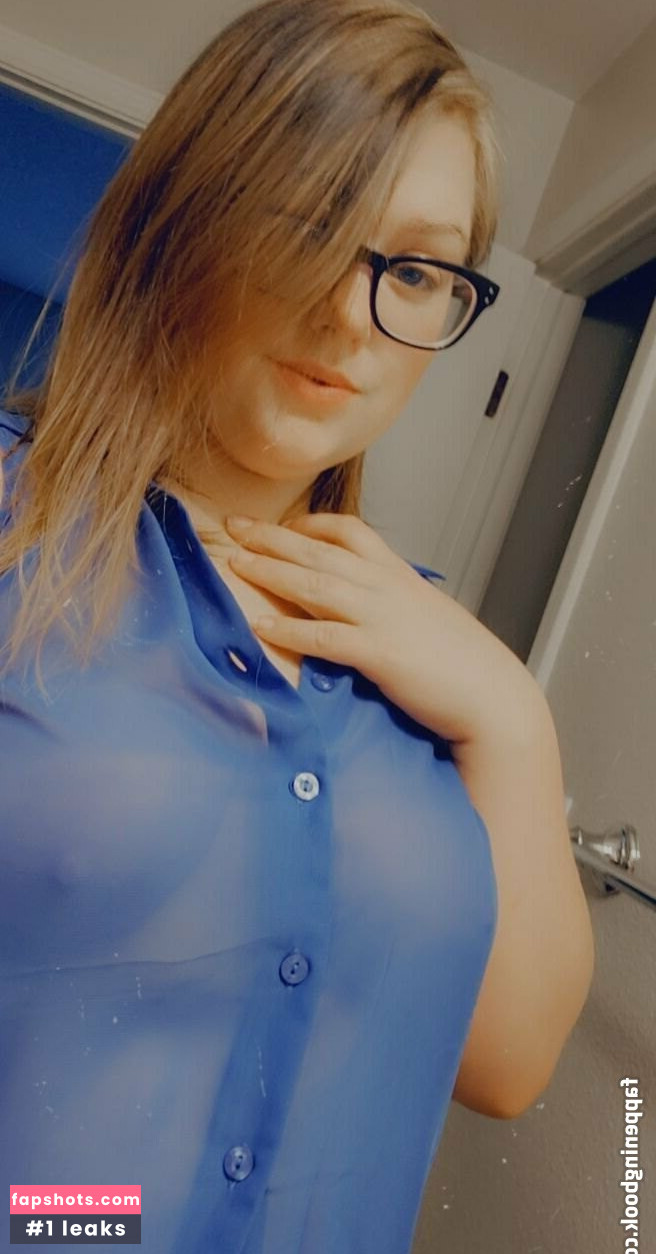 elizabethlily19 gallery photo #24