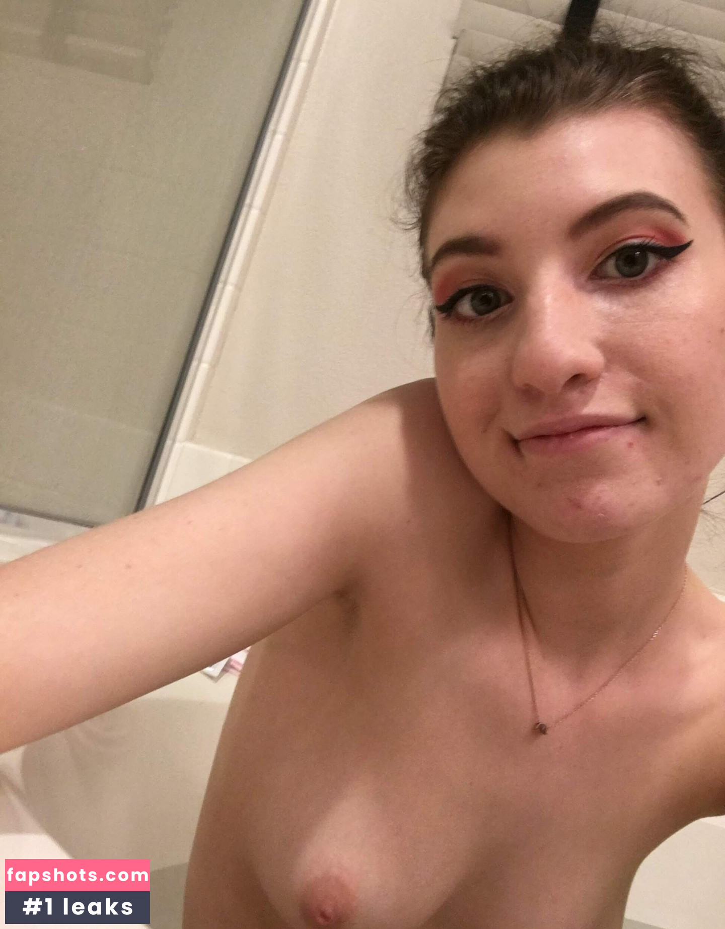 elizabethreed gallery photo #61