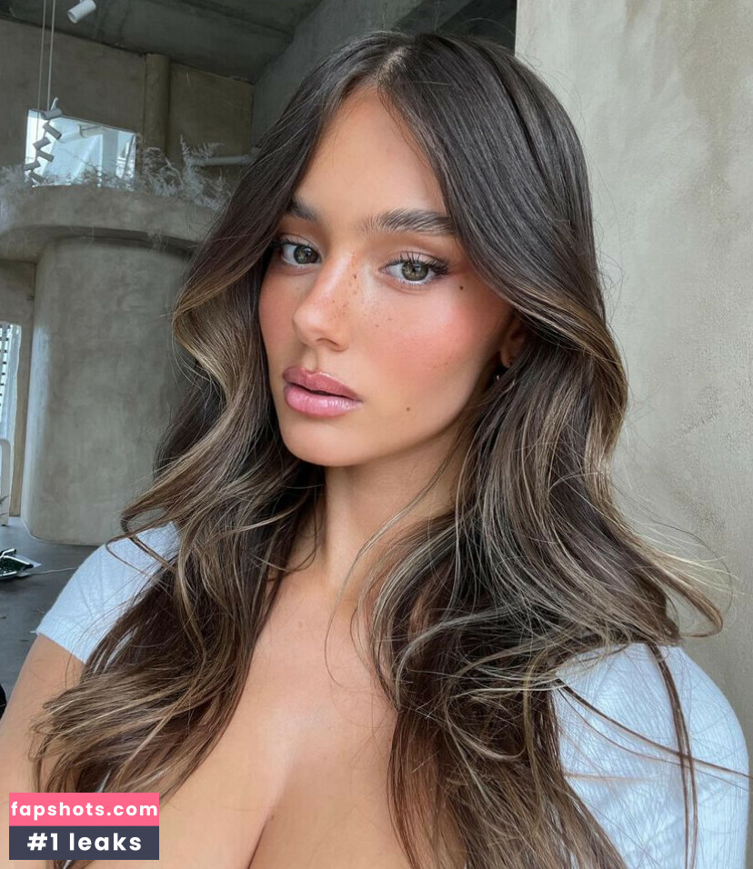 Ella Cervetto gallery photo #288