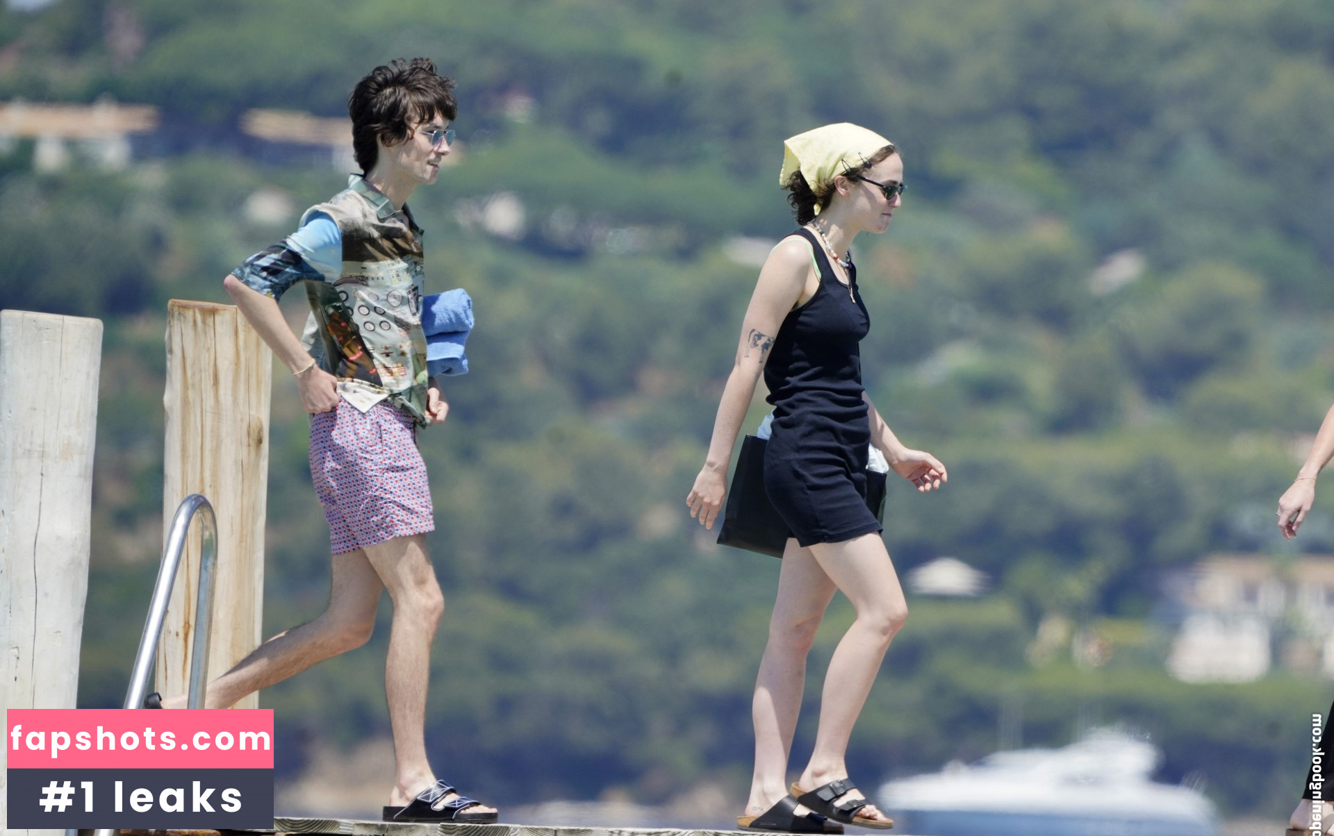 Ella Emhoff Nude Leaks OnlyFans Photos #15 - LeakJerk