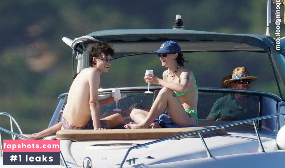 Ella Emhoff Nude Leaks OnlyFans Photos #19 - LeakJerk