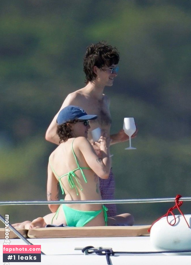 Ella Emhoff Nude Leaks OnlyFans Photos #24 - LeakJerk