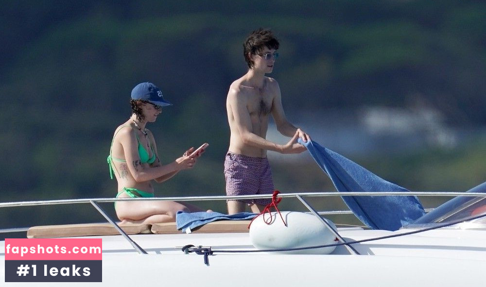 Ella Emhoff Nude Leaks OnlyFans Photos #31 - LeakJerk