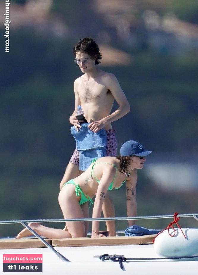 Ella Emhoff Nude Leaks OnlyFans Photos #33 - LeakJerk