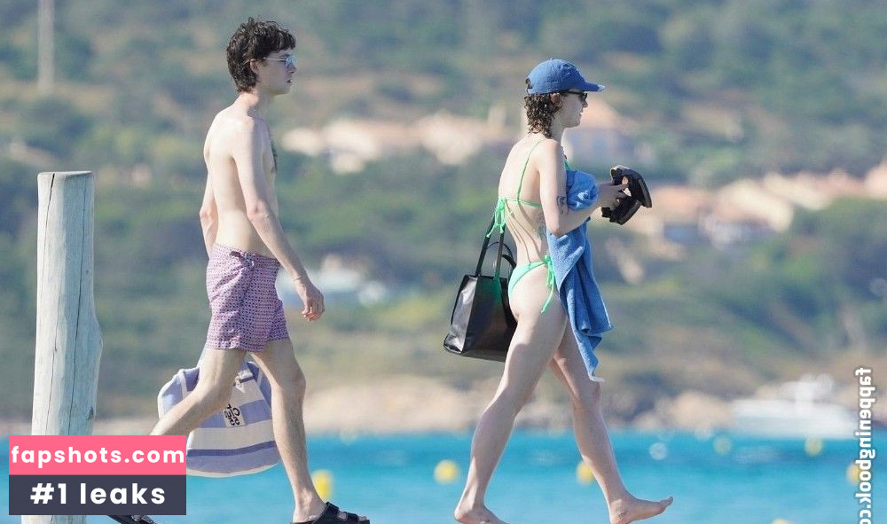 Ella Emhoff Nude Leaks OnlyFans Photos #46 - LeakJerk