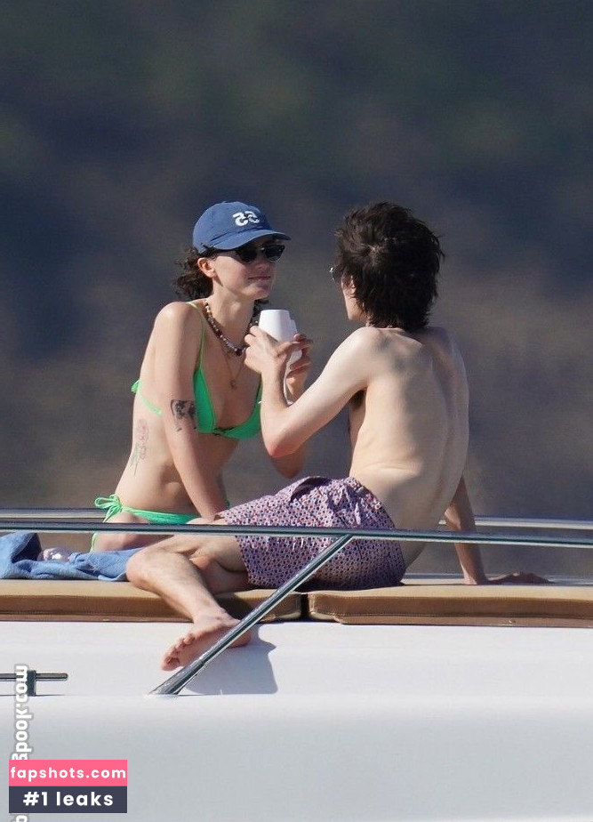 Ella Emhoff Nude Leaks OnlyFans Photos #59 - LeakJerk