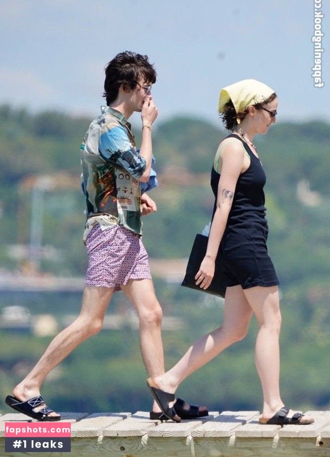 Ella Emhoff Nude Leaks OnlyFans Photos #8 - LeakJerk