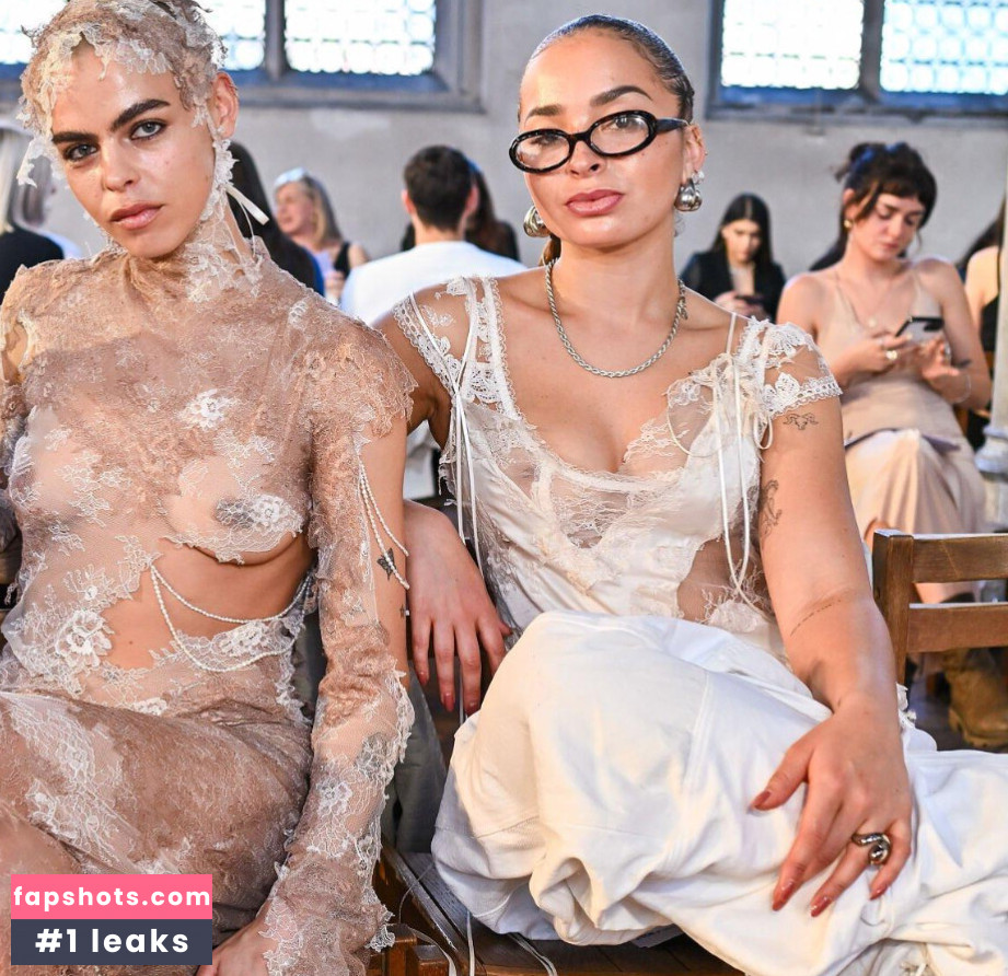 Ella Eyre gallery photo #4