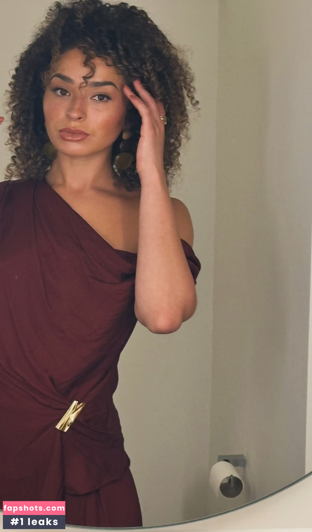 Ella Eyre gallery photo #5