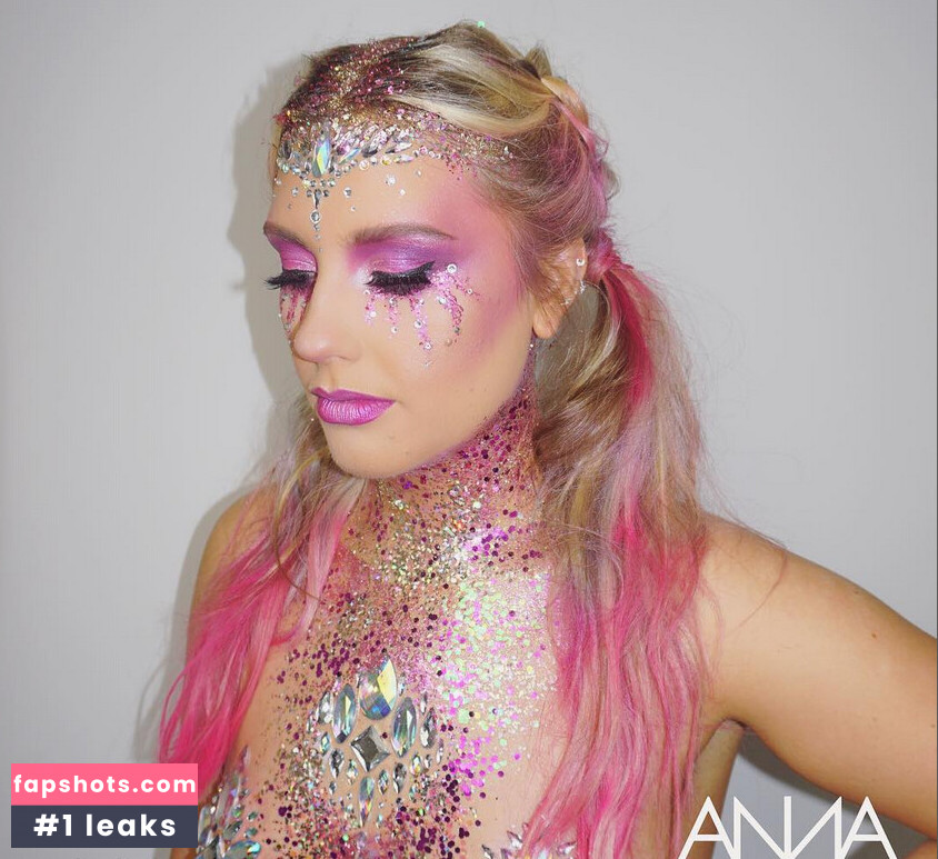 Ella Henderson gallery photo #2