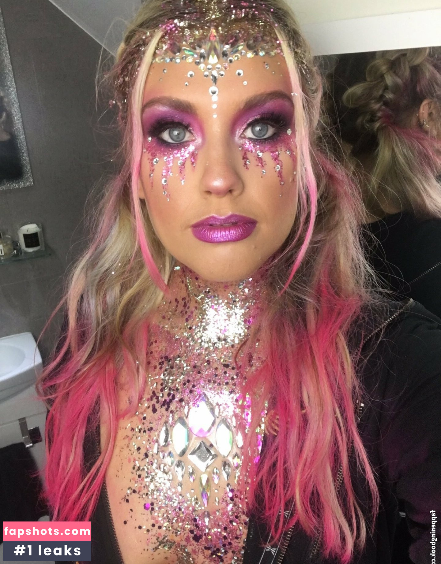 Ella Henderson nude babe gallery