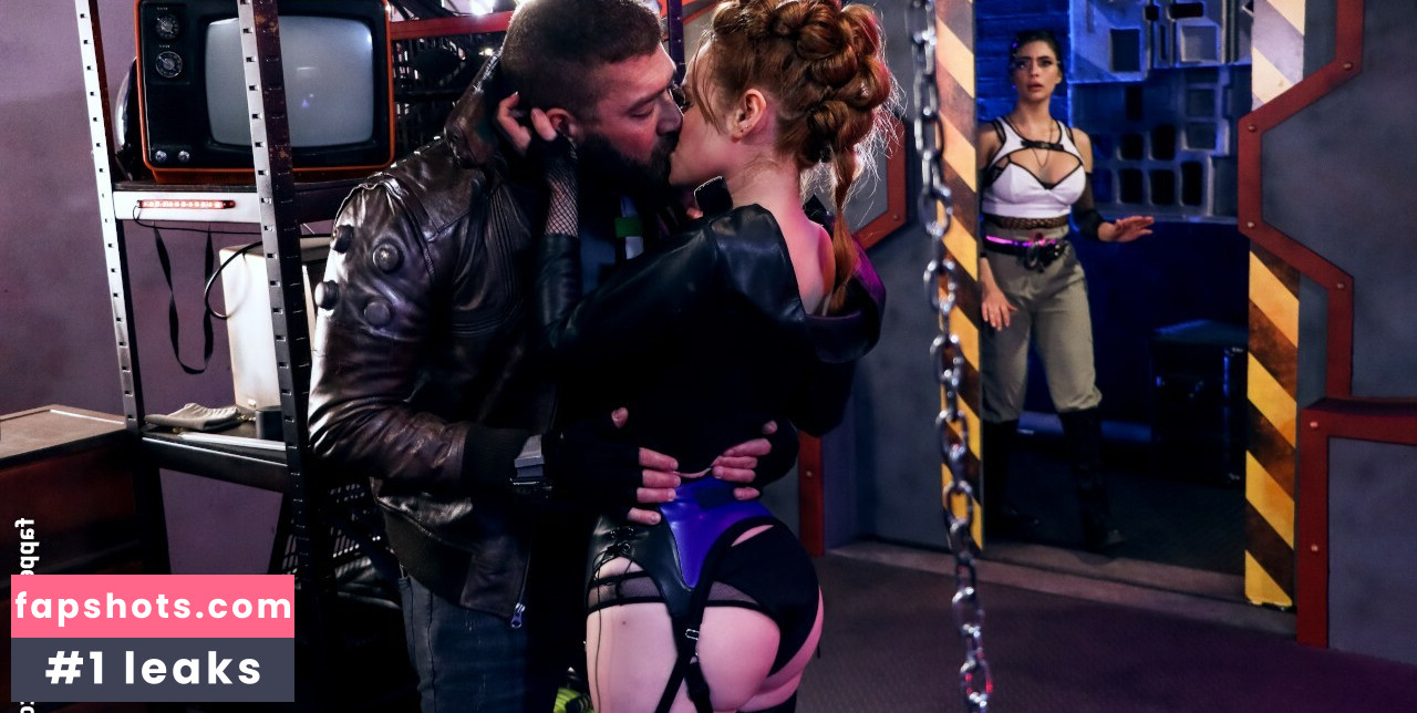 Ella Hughes gallery photo #115