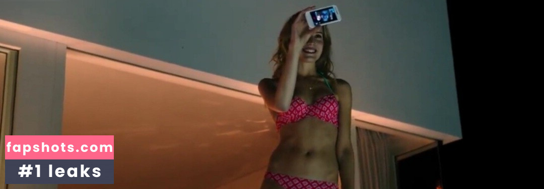 Ella-Maria Gollmer gallery photo #2