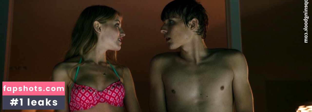 Ella-Maria Gollmer gallery photo #14