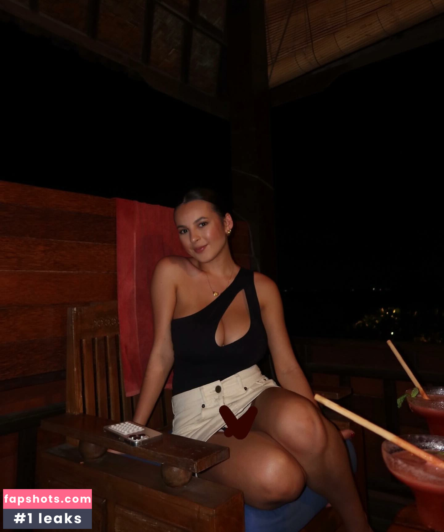 Ella Midgley gallery photo #20