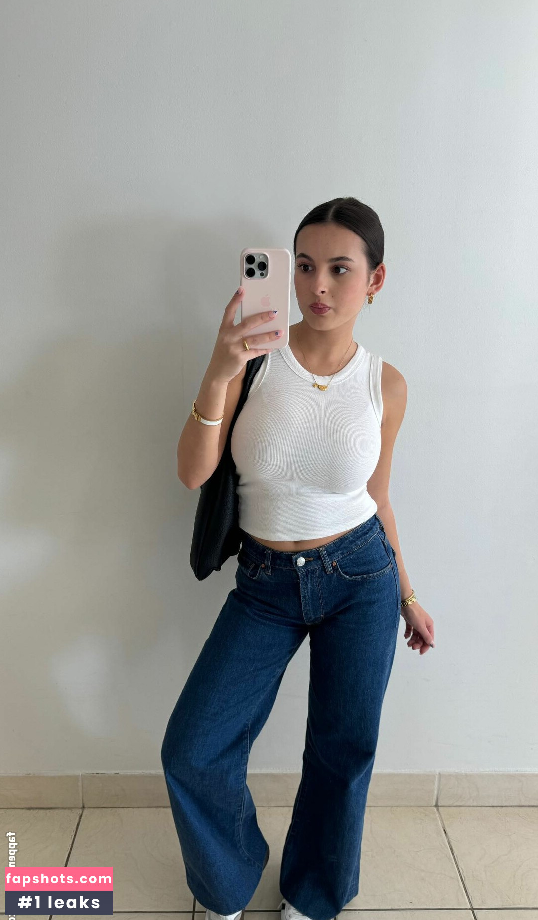 Ella Midgley gallery photo #36