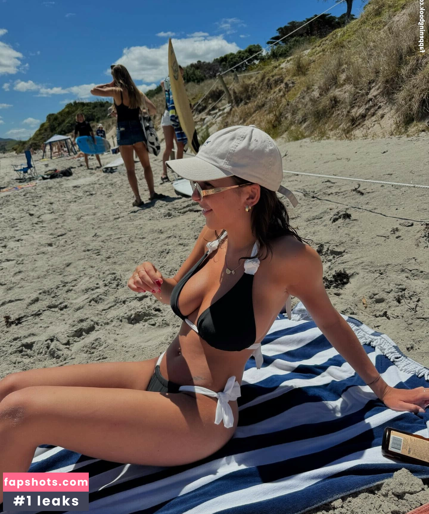 Ella Midgley Nude Leaks OnlyFans Photos #7 - LeakJerk