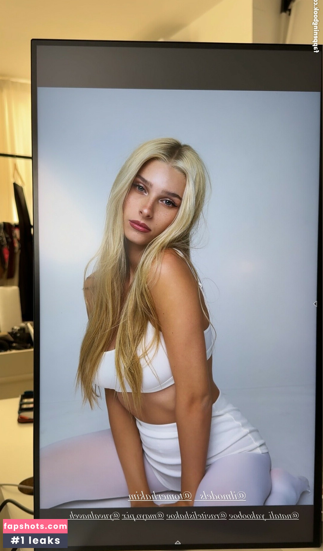 Ella Netzer gallery photo #3