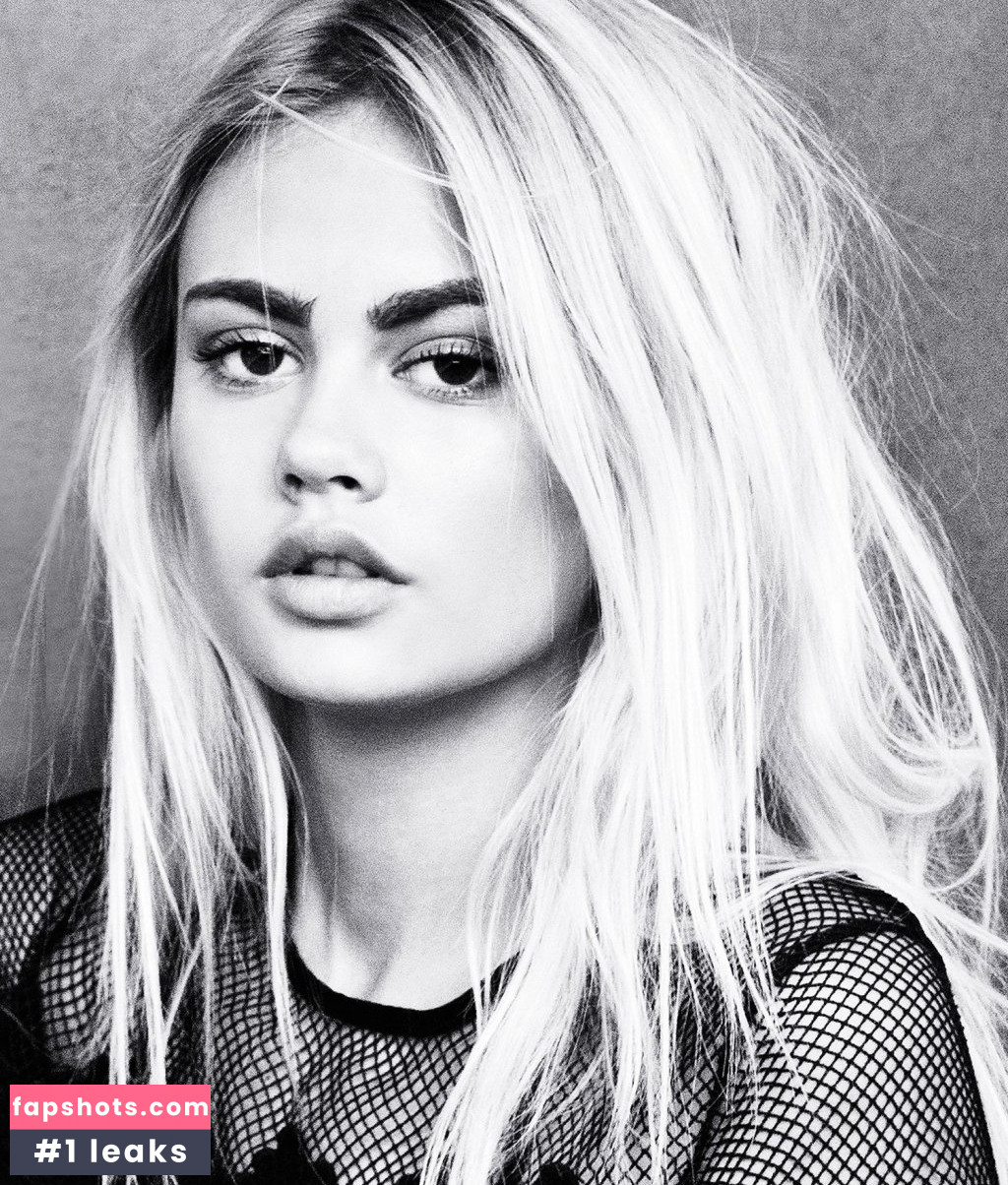 Ella Ross gallery photo #3