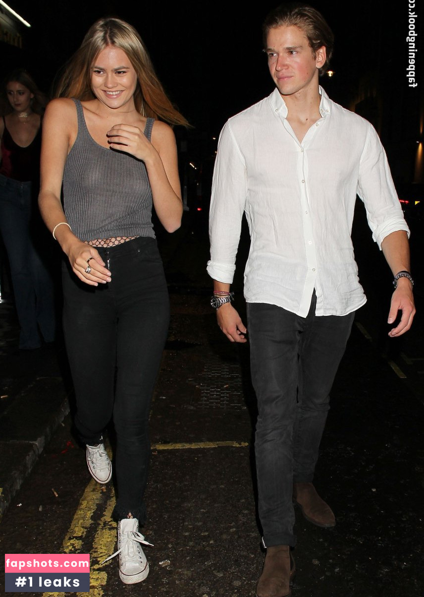 Ella Ross gallery photo #24