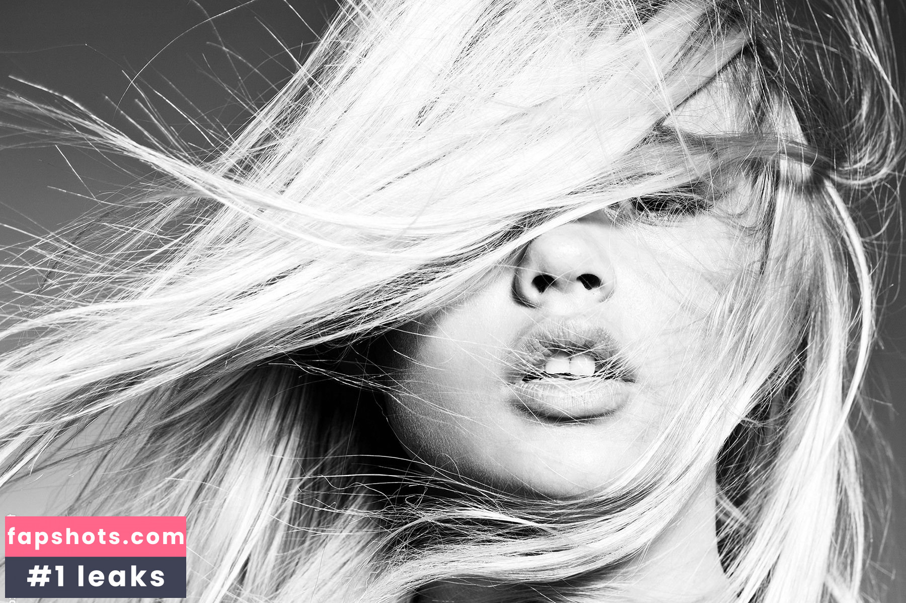 Ella Ross gallery photo #8