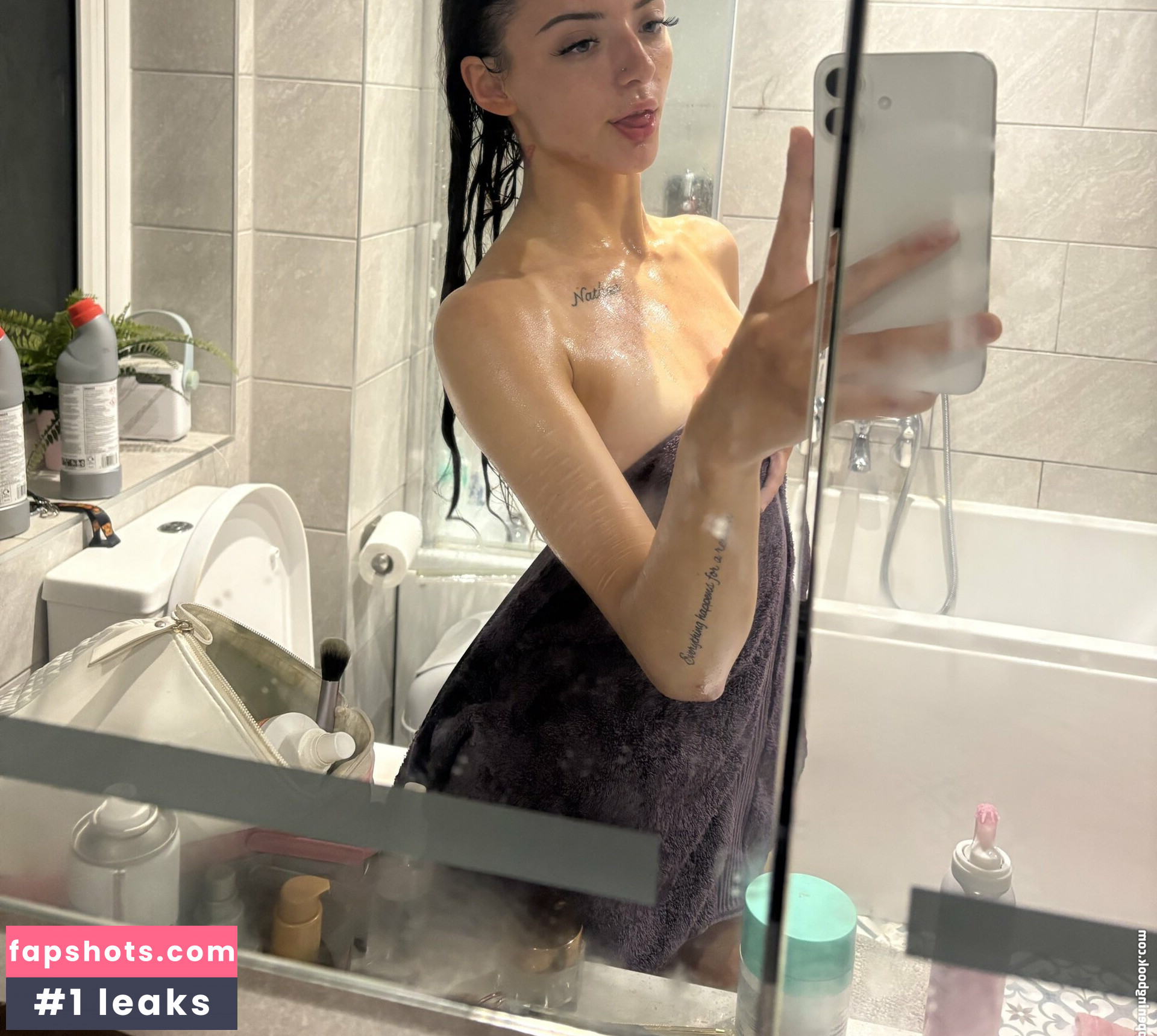 Ella Stewart gallery photo #2