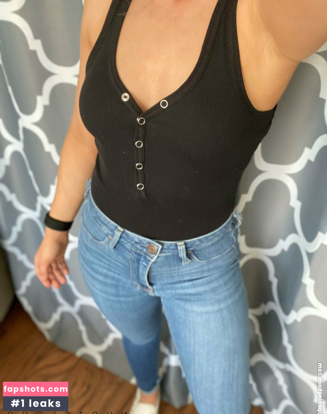 Ella Stewart gallery photo #9