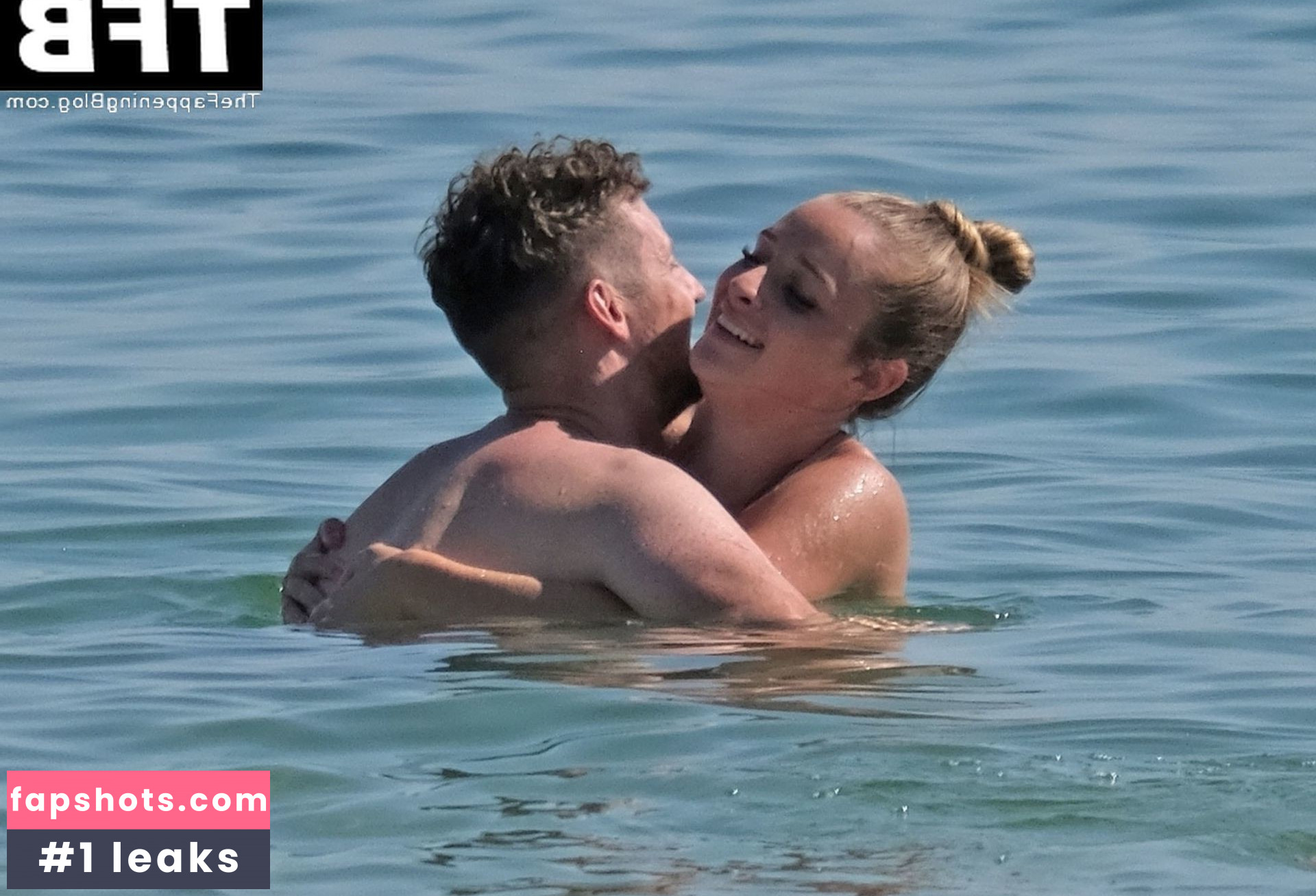 Ella Toone gallery photo #26